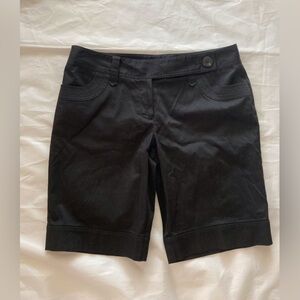 Elle Solid Black Bermuda Dress Shorts Kohl’s Career Professional Women’s size 10